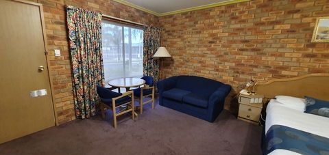 Pines Country Club Motor Inn - Hervey Bay Accommodation 4