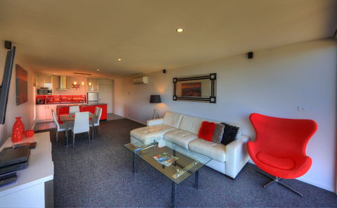 Horizon Deluxe Apartments - Tourism Hervey Bay 1