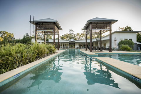 Beach Road Holiday Homes - Hervey Bay Accommodation 3