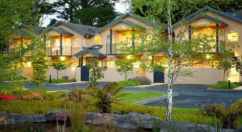 Falls Mountain Retreat - Hervey Bay Accommodation 1
