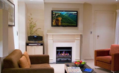 Falls Mountain Retreat - Hervey Bay Accommodation 5