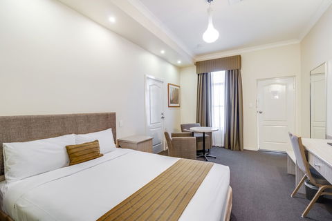 Prince Of Wales Motor Inn - Tourism Hervey Bay 6