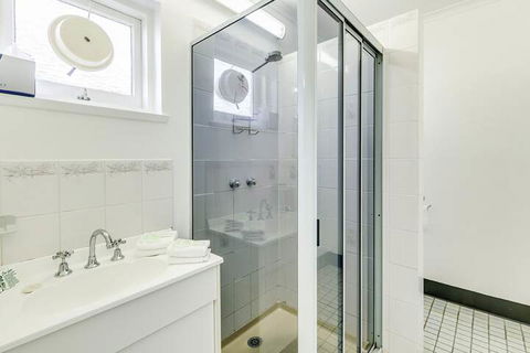 Martin Cash Motel - Hervey Bay Accommodation 5