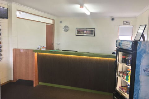 Martin Cash Motel - Hervey Bay Accommodation 2
