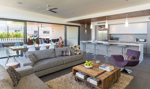 Byron Luxury Beach Houses - Hervey Bay Accommodation 5
