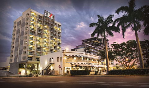 Oaks Townsville Metropole Hotel - Hervey Bay Accommodation 4