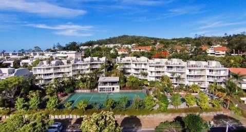 Noosa Hill Resort - Hervey Bay Accommodation 0