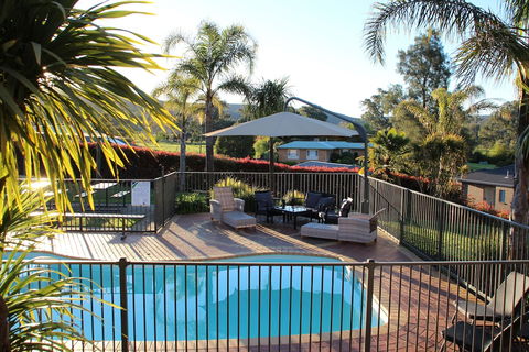 Hume Country Motor Inn - Hervey Bay Accommodation 1