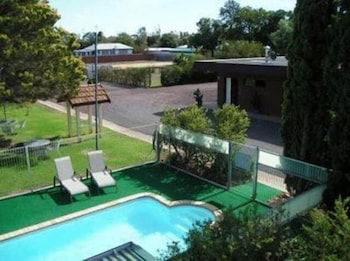 Nicholas Royal Motel - Hervey Bay Accommodation 6