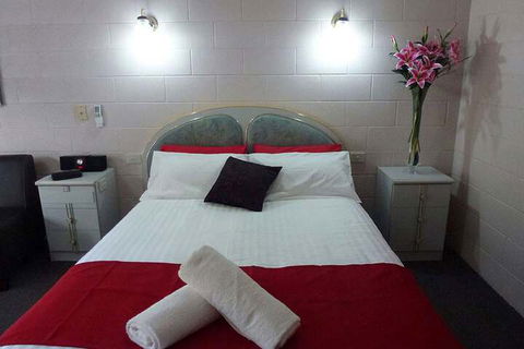 The Grampians Motel & The Views Restaurant - Tourism Hervey Bay 6