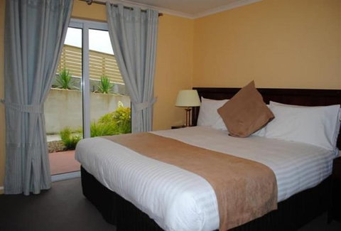 Hampden At Battery Point Apartments - Hervey Bay Accommodation 6