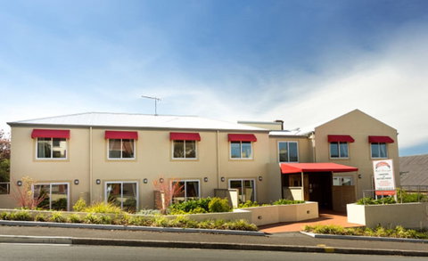 Hampden At Battery Point Apartments - Hervey Bay Accommodation 0