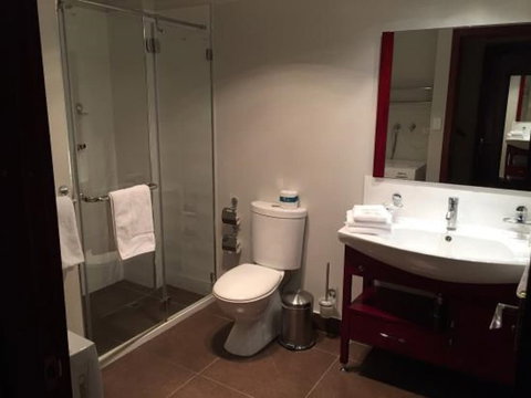 Hampden At Battery Point Apartments - Hervey Bay Accommodation 4