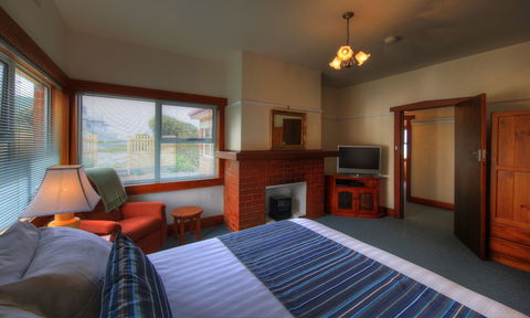 Stanley Village Waterfront Accommodation - Tourism Hervey Bay 6