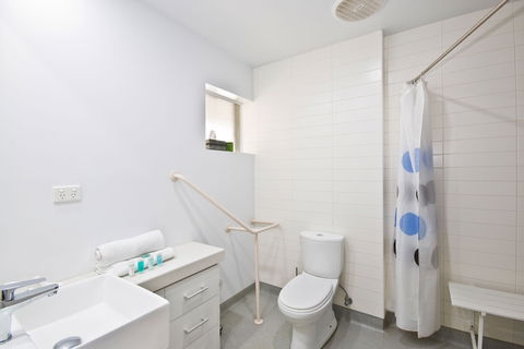 Lorne Bay View Motel - Hervey Bay Accommodation 6