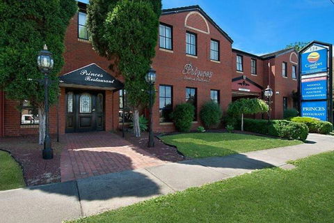 Comfort Inn & Apartments Dandenong - Hervey Bay Accommodation 1