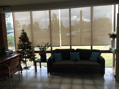 Essendon Motel - Tourism Hervey Bay 2