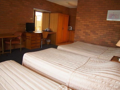 Essendon Motel - Tourism Hervey Bay 5