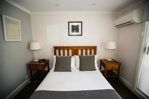 Comfort Inn Port Fairy - Hervey Bay Accommodation 1