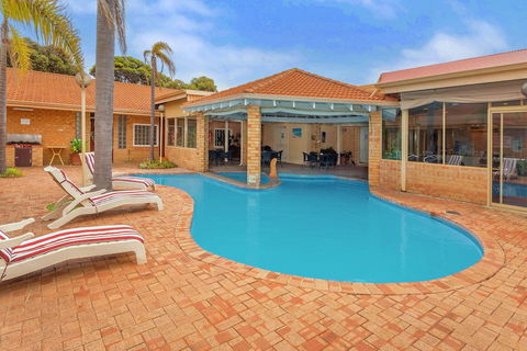 Comfort Inn Bay Of Isles - Hervey Bay Accommodation 2