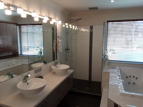 Arlia Sands Apartments - Tourism Hervey Bay 1