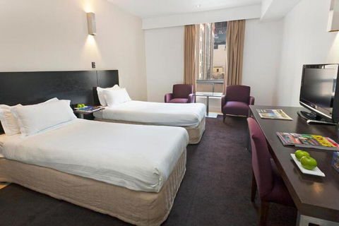 Hotel Causeway - Tourism Hervey Bay 3