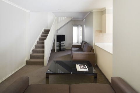 Pinnacle Apartments - Hervey Bay Accommodation 6
