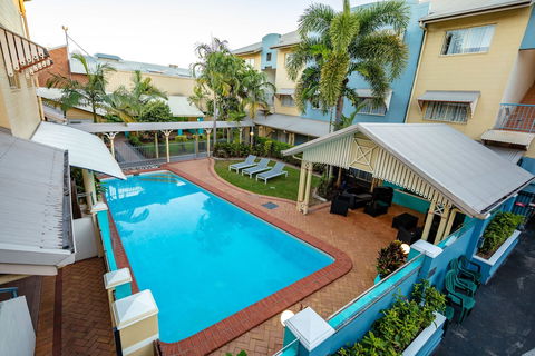 Cairns Queens Court - Tourism Hervey Bay 5
