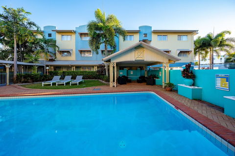Cairns Queens Court - Tourism Hervey Bay 6