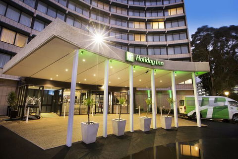 Holiday Inn Melbourne Airport, An IHG Hotel - Tourism Hervey Bay 1