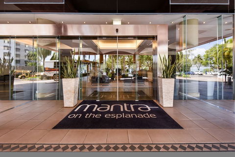 Mantra On The Esplanade - Tourism Hervey Bay 2
