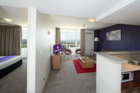 Park Regis Concierge Apartments - Tourism Hervey Bay 2