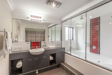 Platinum International - Tourism Hervey Bay 3