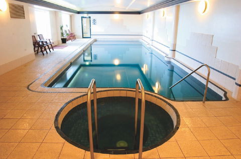McCracken Country Club - Hervey Bay Accommodation 2