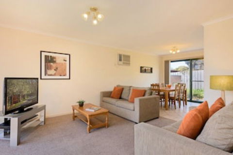 Mount Waverley Townhouses - Hervey Bay Accommodation 0