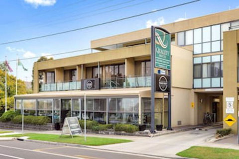 Quality Hotel Bayside Geelong - Hervey Bay Accommodation 0