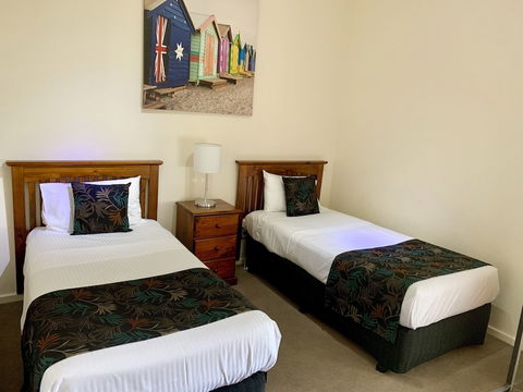 Ensenada Motor Inn And Suites - Hervey Bay Accommodation 2