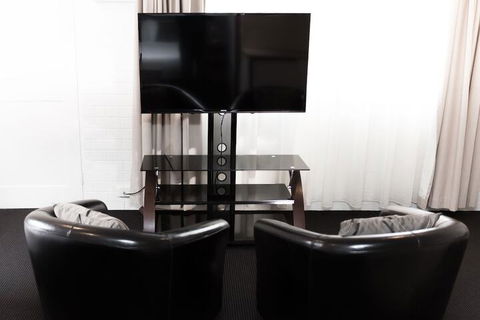 Bay Hotel Apartments - Hervey Bay Accommodation 2