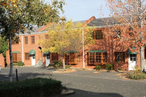 Bay Hotel Apartments - Hervey Bay Accommodation 0