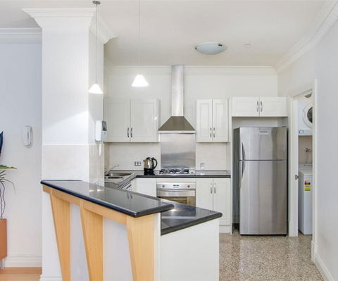 Macarthur Chambers - Tourism Hervey Bay 6