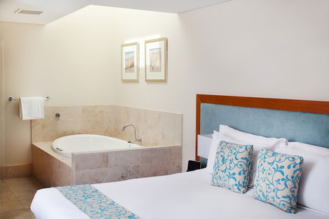 Seashells Mandurah - Hervey Bay Accommodation 6