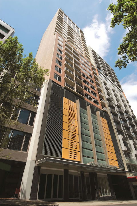 Oaks Melbourne On Lonsdale Suites - Hervey Bay Accommodation 6