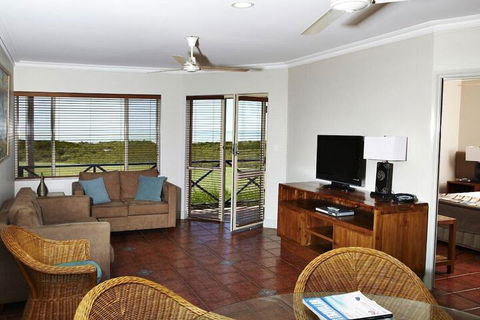 Moonlight Bay Suites - Hervey Bay Accommodation 7