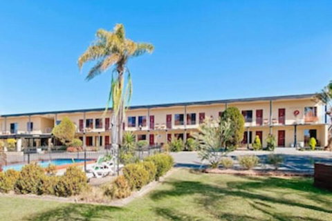 Comfort Inn Country Plaza Taree - Hervey Bay Accommodation 0