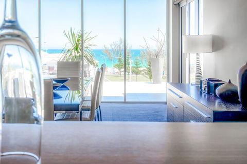 Mullaloo Beach Hotel & Apartments - Hervey Bay Accommodation 4