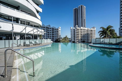 The Wave Resort - Tourism Hervey Bay 5