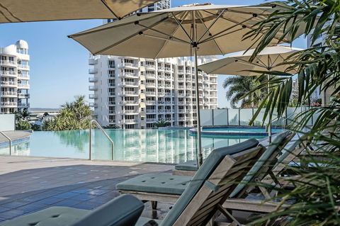 The Wave Resort - Tourism Hervey Bay 3