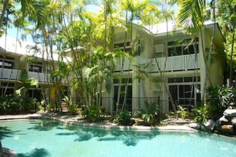 Port Douglas Retreat - Hervey Bay Accommodation 0