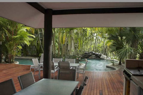 Port Douglas Retreat - Hervey Bay Accommodation 5