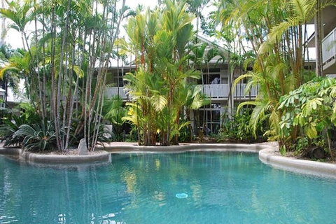 Port Douglas Retreat - Hervey Bay Accommodation 6